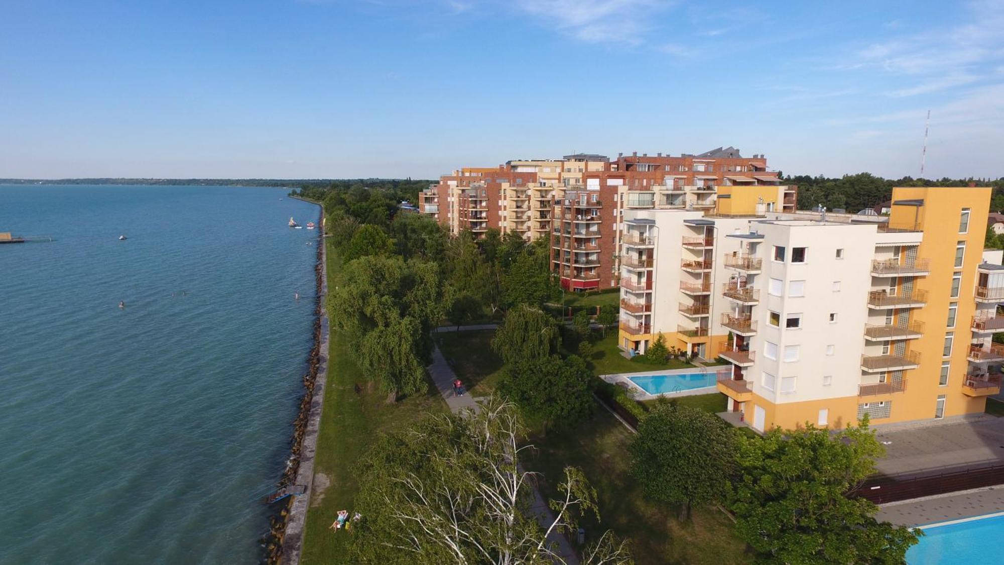 Viktoria Beach Apartman Gold 2. Siófok Esterno foto